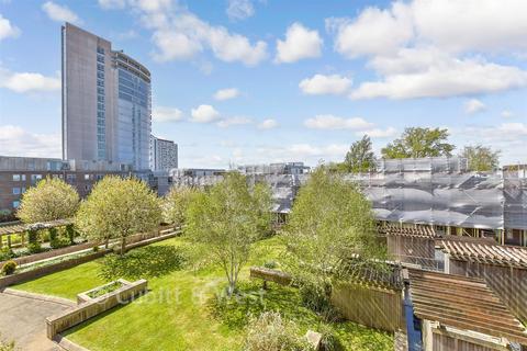 2 bedroom flat for sale, Hamburg House, Portsmouth PO1