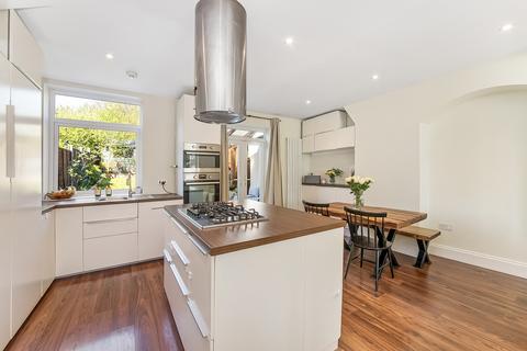 2 bedroom terraced house for sale, Baring Road, London, SE12