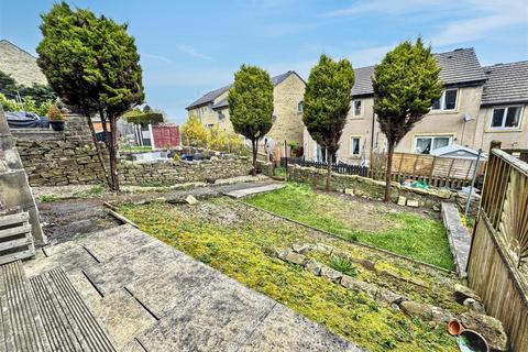 3 bedroom semi-detached house for sale, Oakbank Avenue, Exley Head, Keighley, BD22 7DY