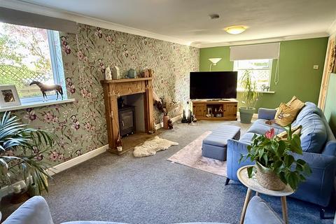3 bedroom detached house for sale, Mill Lane, Gilberdyke,