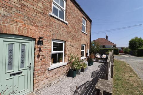 3 bedroom detached house for sale, Mill Lane, Gilberdyke,