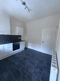 2 bedroom terraced house to rent, Minto Street, Ashton-under-lyne OL7
