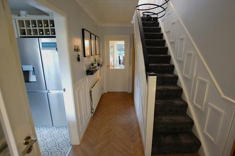 3 bedroom detached house for sale, Mills Farm Close, Greater Manchester OL8