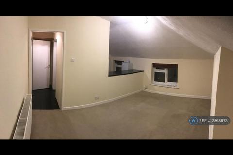 Studio to rent, Victoria Road North, Portsmouth, PO5