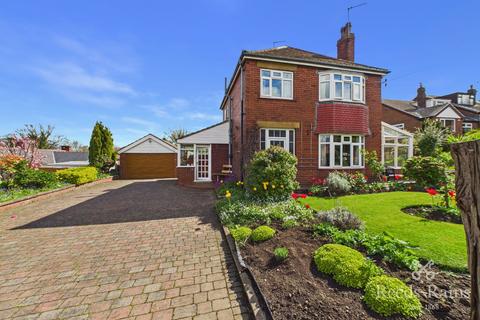 3 bedroom detached house for sale, St. Michaels Mount, West Yorkshire WF12
