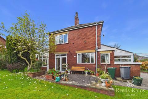 3 bedroom detached house for sale, St. Michaels Mount, West Yorkshire WF12