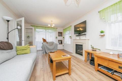 2 bedroom park home for sale, Oakleigh Residential Park, Clacton-on-Sea, CO16