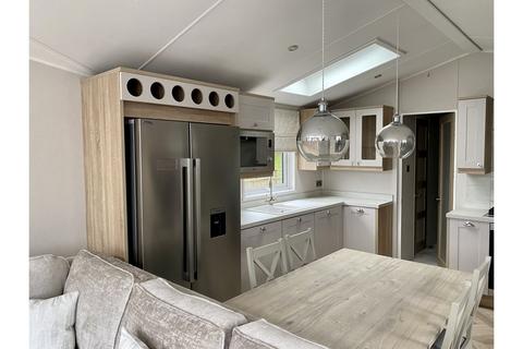 3 bedroom park home for sale, Kensington, Aberconwy Resort & Spa, LL32