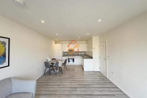 2 bedroom flat to rent, Foxglove Apartments, 80 Bittacy Hill, London, NW7