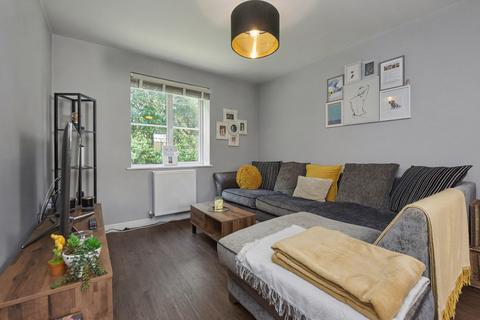 2 bedroom apartment to rent, Dove Lane, Chelmsford, CM2