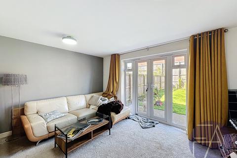 3 bedroom semi-detached house for sale, Glovers Way, Ormskirk L40