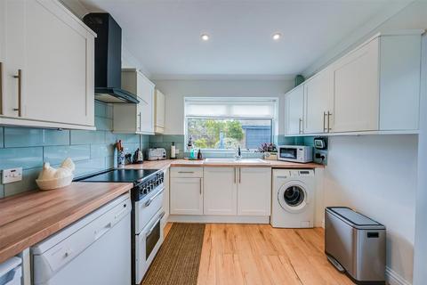 3 bedroom semi-detached house for sale, Tredegar Road, Dartford