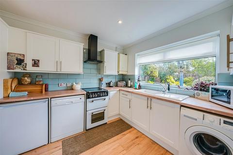 3 bedroom semi-detached house for sale, Tredegar Road, Dartford