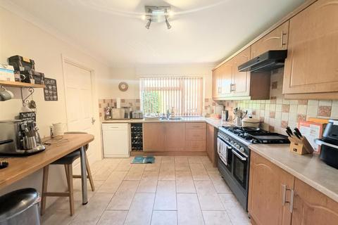 4 bedroom detached house for sale, Hamilton Road, Bishopstoke, Eastleigh