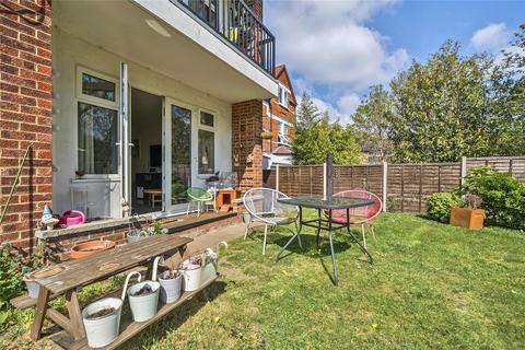2 bedroom flat for sale, Oaklands Road, Bromley
