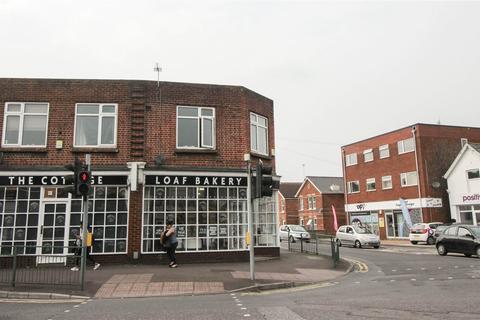 3 bedroom apartment to rent, Wimborne Road, Bournemouth, Dorset, BH9