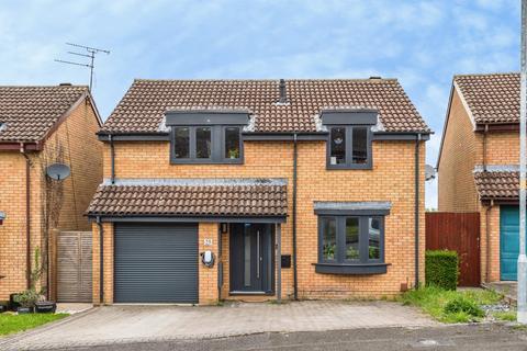 4 bedroom detached house for sale, Southernwood Drive, Swindon