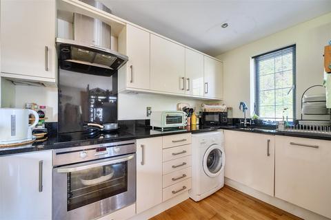 2 bedroom apartment for sale, Abbey Court, Tavistock