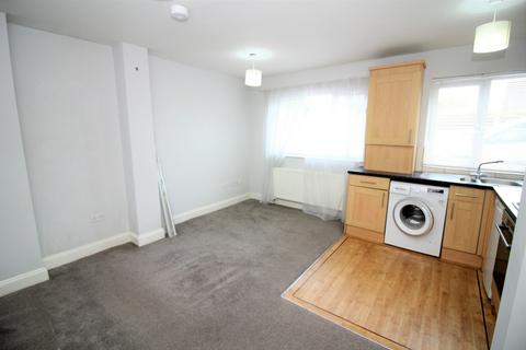 1 bedroom ground floor flat to rent, Faincroft House, Cobham DA12
