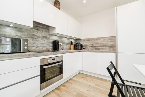 1 bedroom flat for sale, Ironworks Way, Upton Park, London, E13