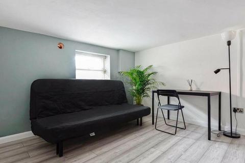 4 bedroom terraced house to rent, Southampton Street,  Reading,  RG1