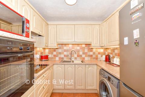 1 bedroom ground floor flat for sale, Dene Court, Waterlooville PO8