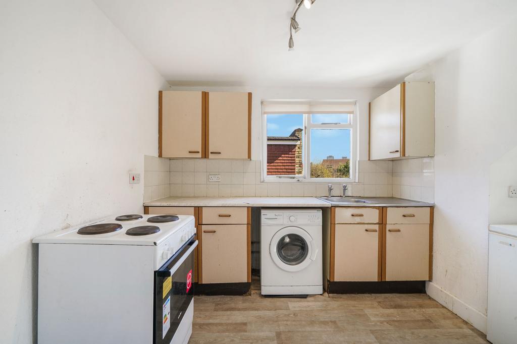 Flat 3, 29 Epsom Road - 5 ZSxs Huc Jujf MHIm NJb3