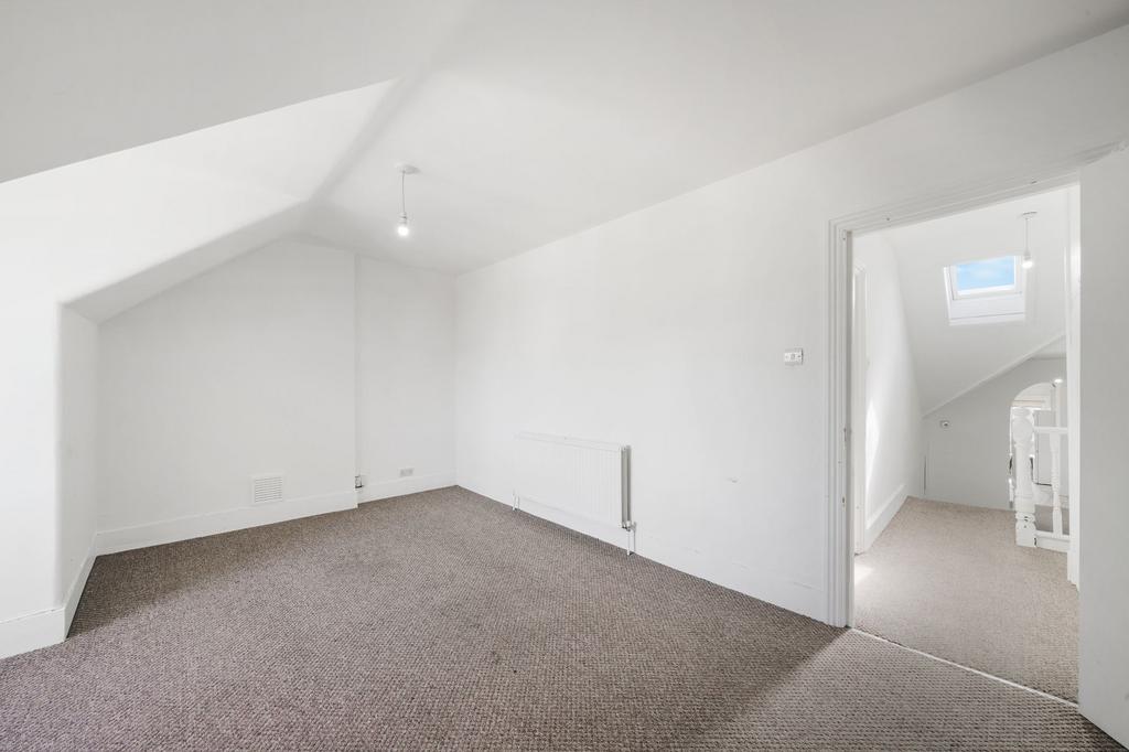Flat 3, 29 Epsom Road - pk Gp FZGd HApml1 Ys Yory