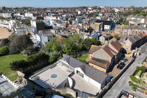 4 bedroom detached house for sale, Church Road, Broadstairs, Kent, CT10