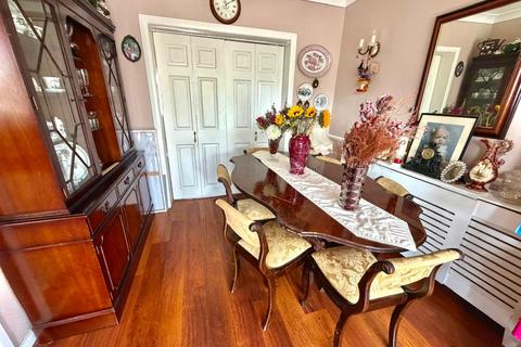 3 bedroom detached house for sale, Riverside Place Stanwell, Middlesex, TW19