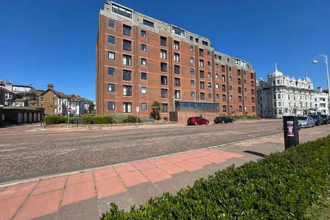 2 bedroom flat for sale, 35-37 Marina, Bexhill on Sea TN40