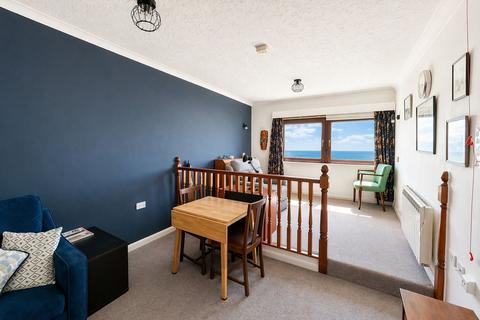 2 bedroom flat for sale, 35-37 Marina, Bexhill on Sea TN40
