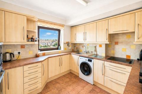 2 bedroom flat for sale, 35-37 Marina, Bexhill on Sea TN40