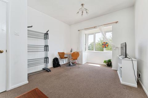 2 bedroom flat for sale, Tamarin Gardens, CAMBRIDGE, Cambridgeshire, CB1