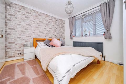3 bedroom terraced house for sale, Sheephouse Road, Hemel Hempstead