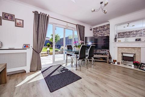 3 bedroom terraced house for sale, Sheephouse Road, Hemel Hempstead