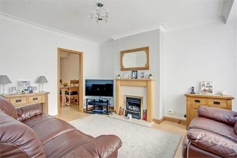 2 bedroom house for sale, Lansbury Drive, Hayes
