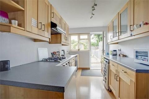 2 bedroom house for sale, Lansbury Drive, Hayes