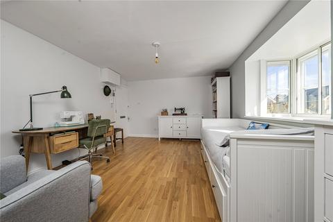 Studio for sale, Kilberry Close, Isleworth