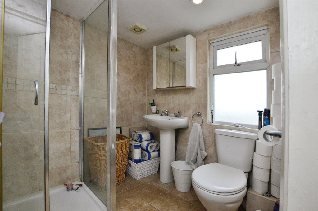 House in London, London Borough of Harrow - View 4