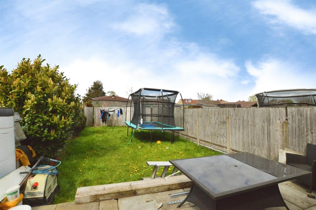 House in London, London Borough of Harrow - More