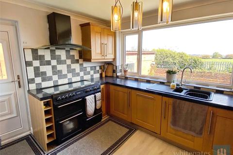 3 bedroom semi-detached house for sale, Edge Lane, Thornhill, Dewsbury, WF12