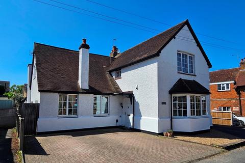 2 bedroom apartment for sale, EASTWICK ROAD, GREAT BOOKHAM, KT23