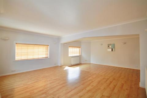 2 bedroom apartment for sale, EASTWICK ROAD, GREAT BOOKHAM, KT23