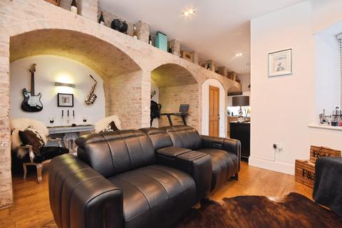 1 bedroom apartment for sale, The Galleries, Warley, BRENTWOOD