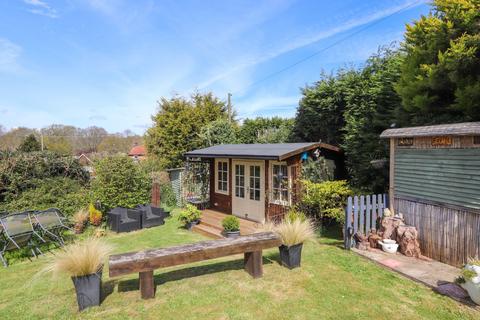2 bedroom detached bungalow for sale, Sandrock Hill, Crowhurst, Battle, TN33