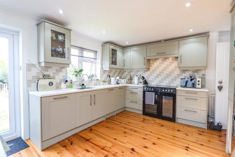 2 bedroom detached bungalow for sale, Sandrock Hill, Crowhurst, Battle, TN33