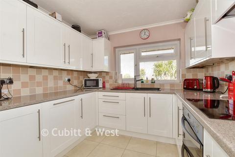 2 bedroom maisonette for sale, Hawley Road, Rustington BN16