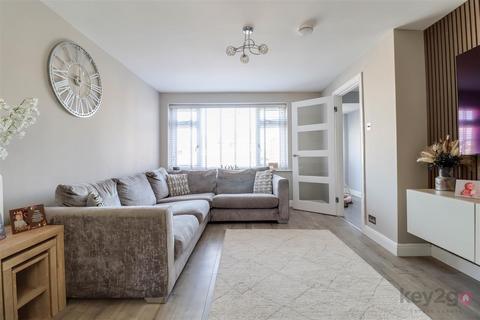3 bedroom detached house for sale, Kirkcroft Avenue, Killamarsh, Sheffield, S21