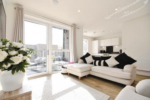 2 bedroom apartment for sale, Peregrine Drive, Great Warley, Brentwood